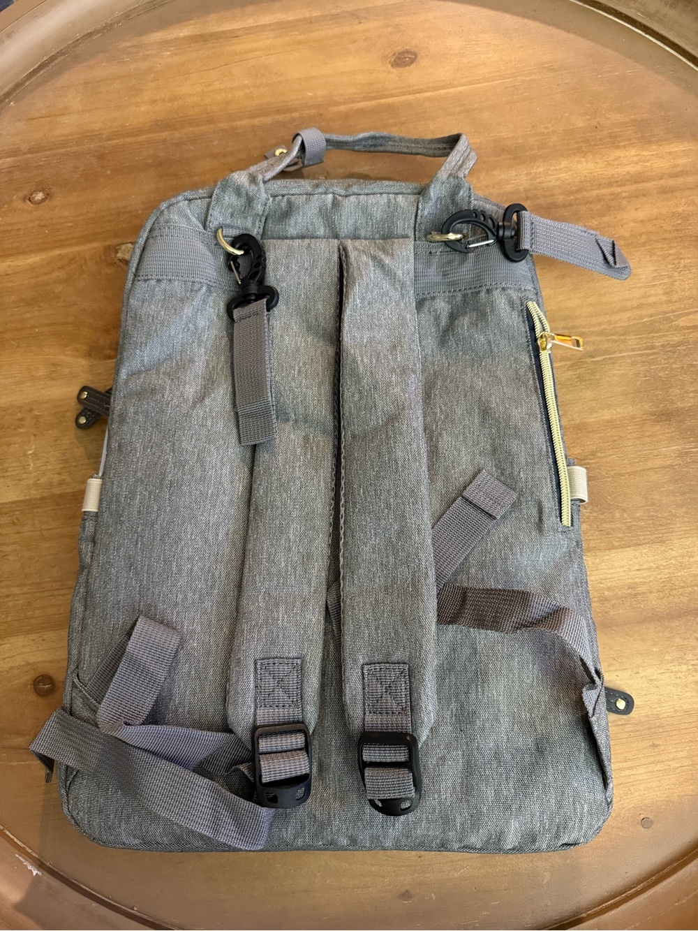 HaloVa Kids Gray Backpack with Gold Zipper Accents - Picture 3 of 5